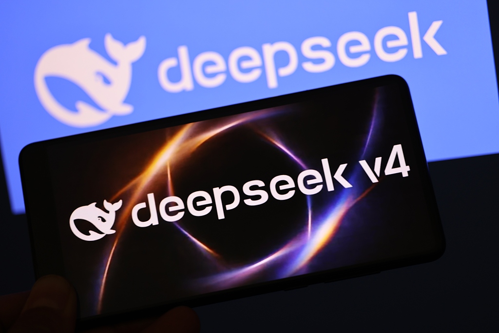 DeepSeek-V4发布！迈入百万上下文时代 华为昇腾超节点全面支持
