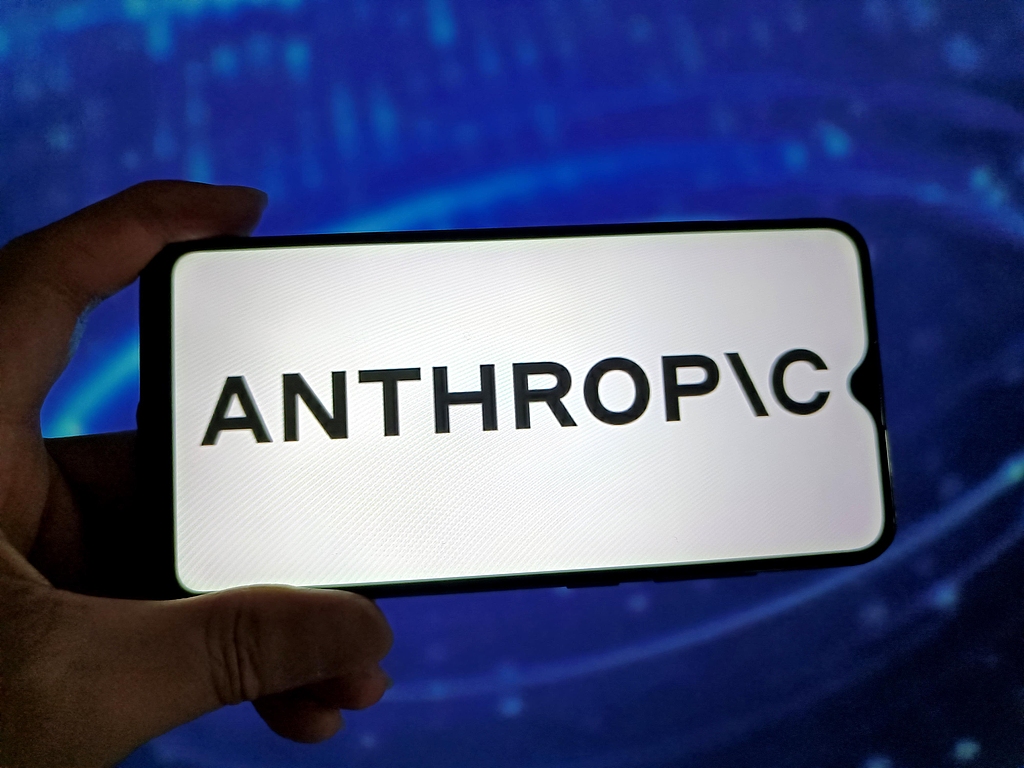 特朗普政府“回心转意”？白宫计划恢复与Anthropic的合作