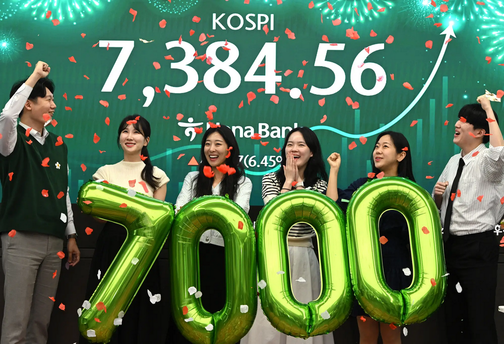 “存储荒”下韩股牛市未完？高盛：KOSPI还能再涨20% 剑指9000点！