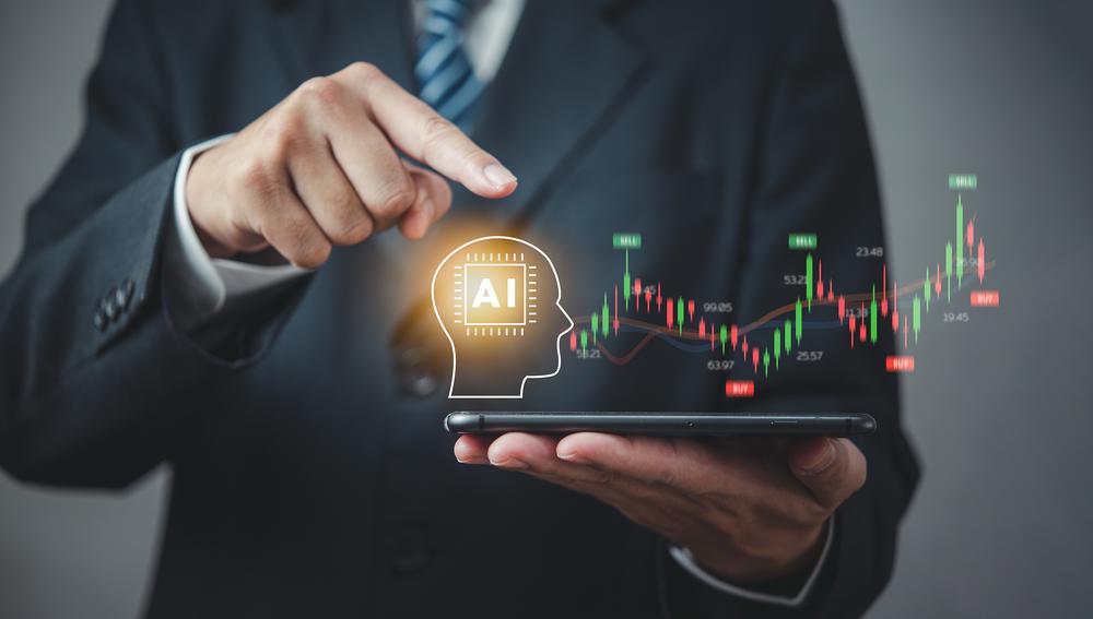 券商AI竞速：头部券商加码APP AI化，能带给投资者什么？