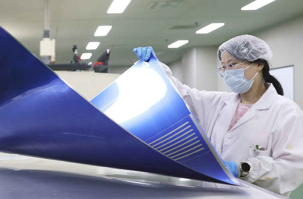 AI驱动行业周期上行 掩膜版市场需求和产品价值量有望同步提升