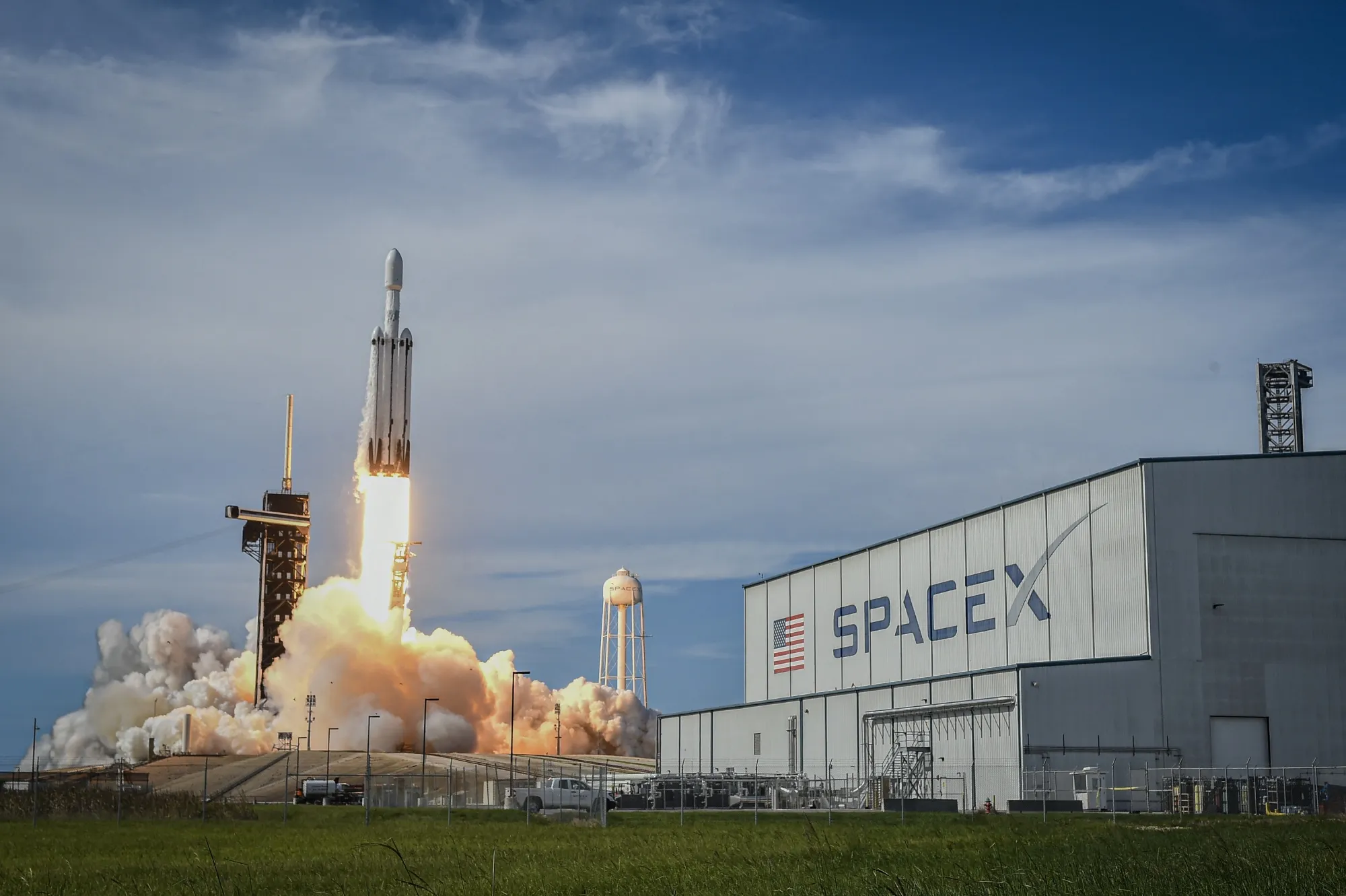 SpaceX IPO即将来袭！ 以史为鉴 首日买入回报率或跑输大盘？